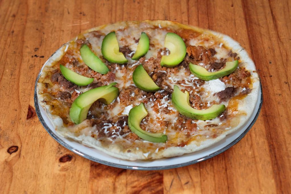 Pizza Salvadoreña